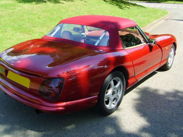 Show details for Chimera Hood (H1052) Picture of Chimera Hood (H1052)