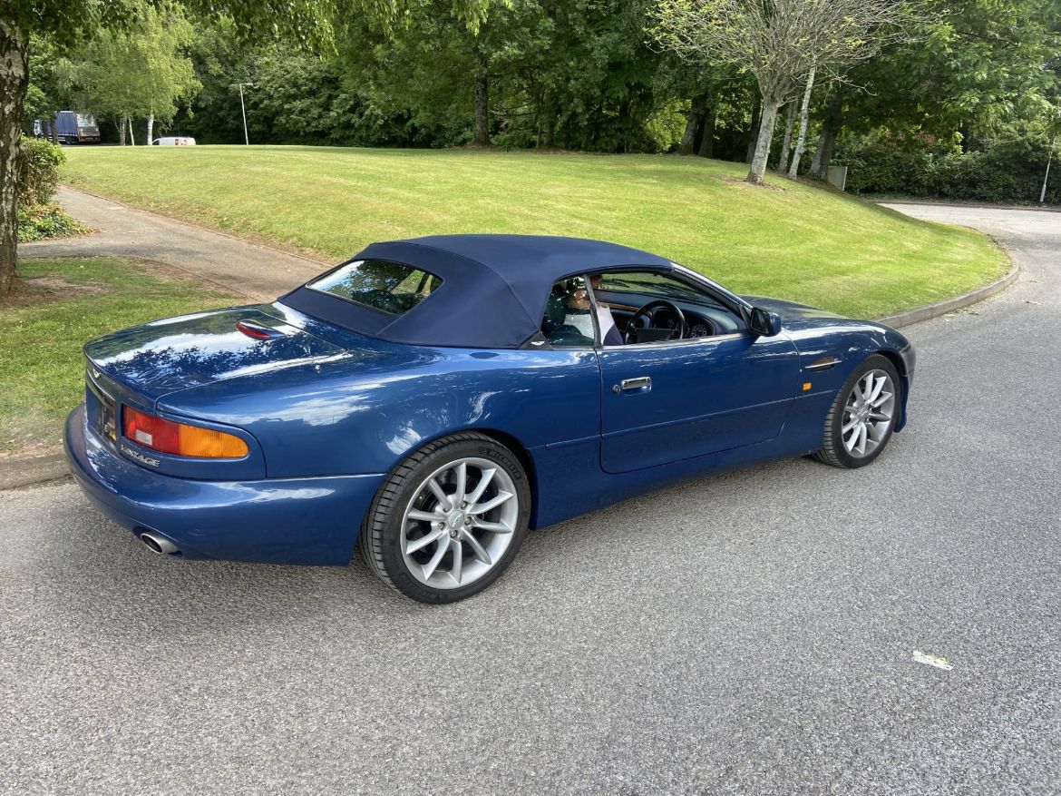 Picture of DB7 Hood (H100)